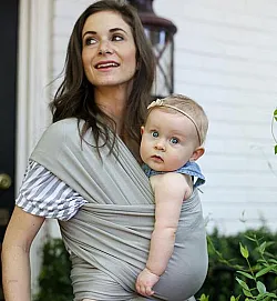 Еластичен слинг Boba Serenity - светлосив с бамбук