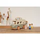 Дървен ретро кемпер с фигурки