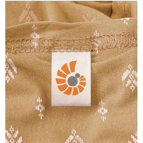 Еластичен слинг Ergobaby Aura knit - Camel Harvest Еластичен слинг Ergobaby Aura knit - Camel Harvest