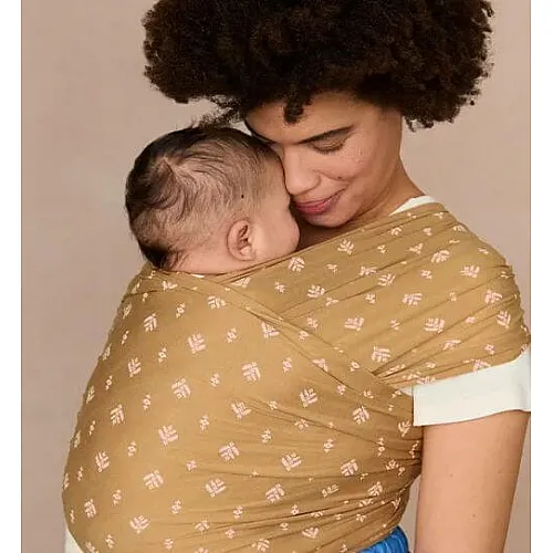 Еластичен слинг Ergobaby Aura knit - Camel Harvest Еластичен слинг Ergobaby Aura knit - Camel Harvest