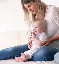 Жирафчето Софи - гъвкава гризалка МЕК вариант от колекцията So pure