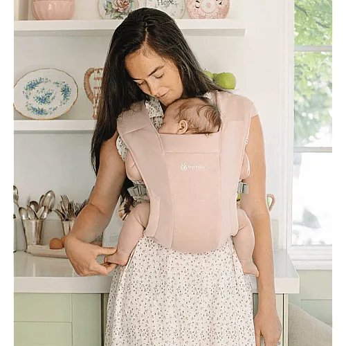 Ергономична раница Ergobaby Embrace Blush Pink